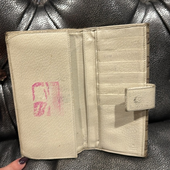 Gucci Wallet - Picture 5 of 8